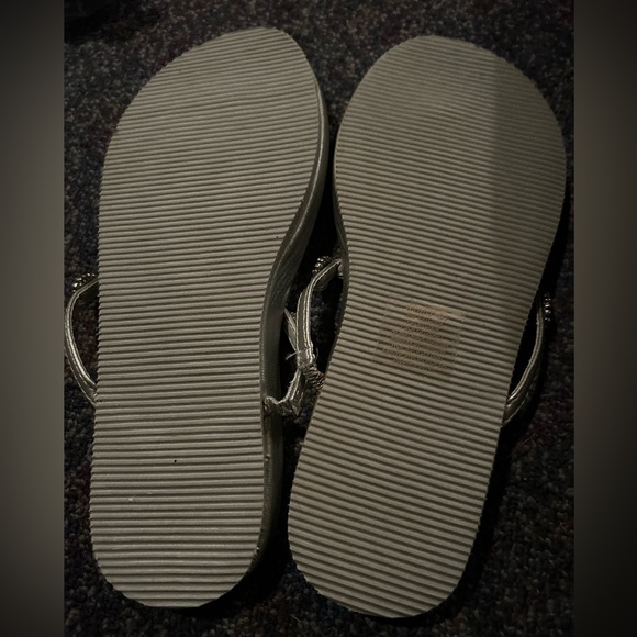 Cats Eye Crystal Bead Heeled Sandal Flip Flop Metallic Grey 7 7.5 8 Medium Shiny - Picture 3 of 3